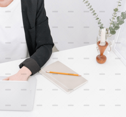 demo-attachment-489-photo-1448932252197-d19750584e56